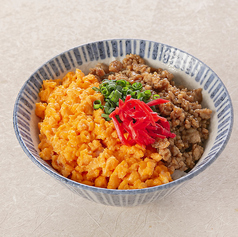 鶏2色そぼろ丼