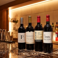 豊富なドリンクとこだわりのお料理を堪能