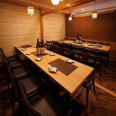 エリア最大規模の大宴会場を完備！皆様お顔を見渡すことができ一体感のあるご宴会が可能！広々とした造りとなっておりますので宴会途中のご移動もスムーズ！まさに幹事様理想の空間です。(田町/個室/牛タン/焼き鳥/肉寿司/飲み放題/デート/宴会コース/記念日/接待/宴会)