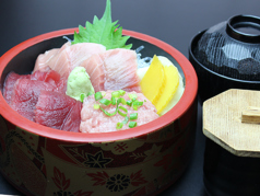 まぐろづくし丼(中とろ・赤身・ねぎとろ) 