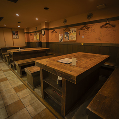 8名まで座れる大テーブルが3つ！