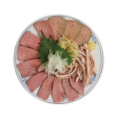 数量限定!朝引きホルモン 肉刺し盛合せ