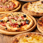 400度以上のピザ窯で料理長が焼き上げる本格的ピッツァはOPEN以来の大人気商品となっております♪