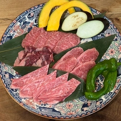 迷ったらこれ！赤身肉4種スペシャルセット（野菜付き）