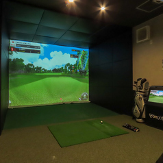 シミュレーションゴルフバー Shot One ショットワンの雰囲気1