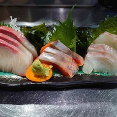 料理長お奨めお造り三種盛り(1人前)