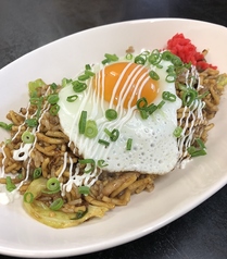 じまんのそばめし