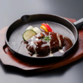 料理メニュー写真&nbsp;デミグラスソースのハンバーグ