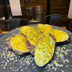 さつまいもの天ぷら～はちみつミモレットチーズがけ～