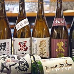 人気銘柄かレアなものまで全国各地より厳選した日本酒！常時２５種以上完備！