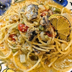 国産イワシとフェンネルのシチリア風