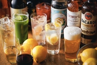 【旬や厳選素材を】店内で心をこめてお作りしています