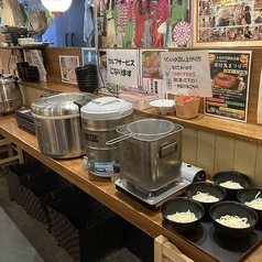 米は「あきたこまち」うどんは「讃岐うどん」が食べ放題