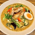 料理メニュー写真&nbsp;【５月限定】チキンと春野菜のグリーンスープカレー
