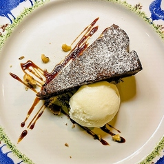 トルタカプレーゼ