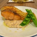 料理メニュー写真&nbsp;鮭の香草パン粉焼き