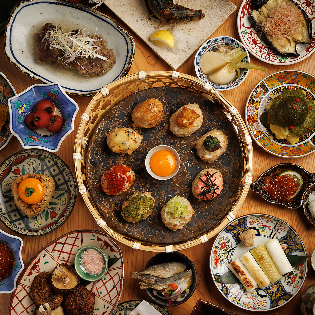 2時間飲み放題付きコースを各種ご用意しております。詳細は店舗までお問い合わせください。