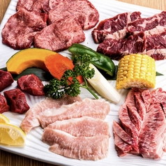 焼肉ホルモン牛者のコース写真