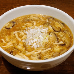 酸辣湯麺（サンラータンメン）