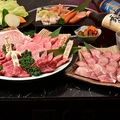 料理メニュー写真&nbsp;厳選された良質の柔らかい宮崎牛。リーズナブルな盛り合わせ『焼肉盛り合わせセット（飲み放題付）』