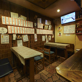 当店は全席喫煙可能です◎お席でゆったりとタバコを吸いながら、お酒やお食事をお楽しみいただけます。愛煙家の方も、喫煙のために席を立つストレスなく過ごせるのが嬉しいポイント♪昭和レトロな空間で、至福の一服をどうぞ。