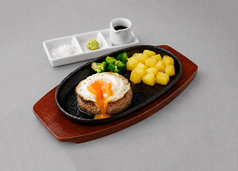 【目玉焼きハンバーグ】