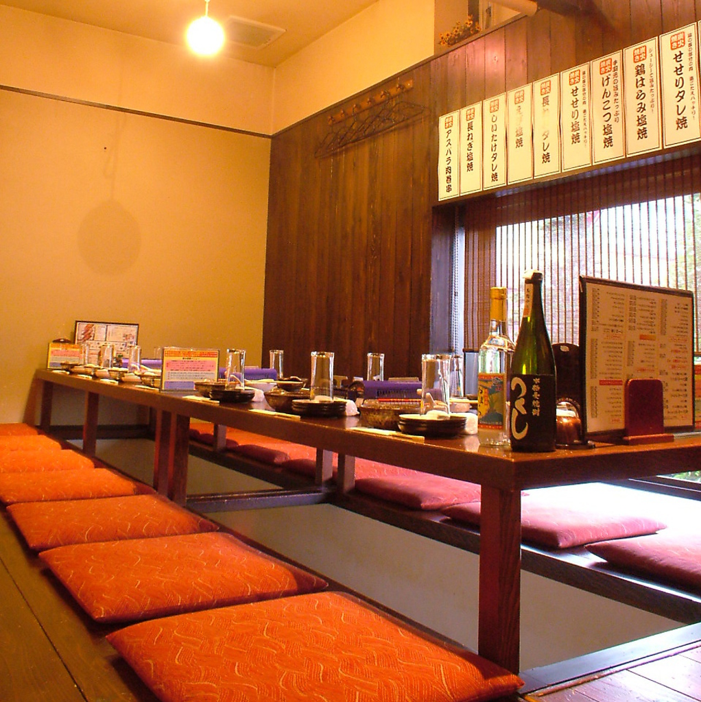 お座敷席は宴会の席にどうぞ。早めのご予約をおすすめします！