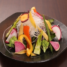 色々旬野菜のサラダ