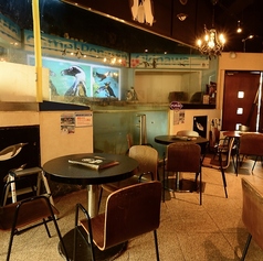 40名前後からご予約可能です！立食を含めて80名ほど収容できます◎