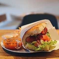 自家製パンに合う食材を使用したサンドウィッチ◎