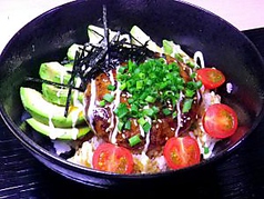 アボカドの和風ハンバーグ丼【期間限定】