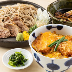 カツ丼と炙り鴨南蛮のつけ蕎麦