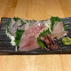 小田原魚市場直送の新鮮な魚料理