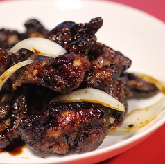 まっ黒チキンごはん