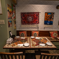 2名テーブル席11席