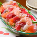 料理メニュー写真 【ボリューム満足！】魚介たっぷりサラダ