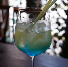 チャイナブルー