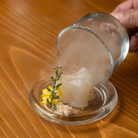 目でも楽しめる昆布〆鯛の燻製♪