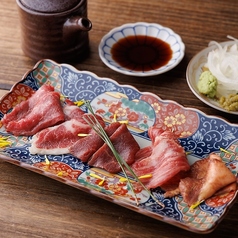 馬刺し盛り〈5種〉