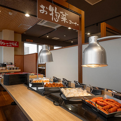 【テーマパーク】カレーにデザート、10種以上の一品料理も全部食べ放題!