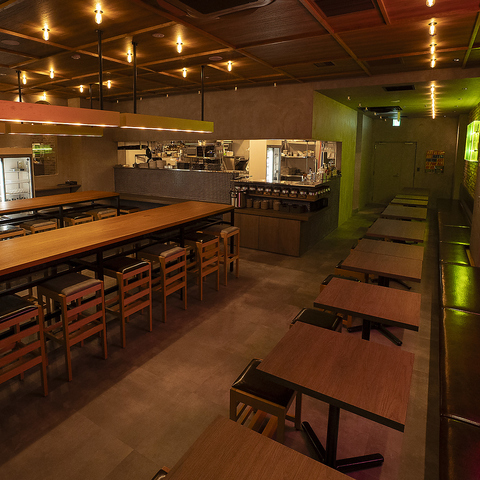 雰囲気◎の大衆酒場 | 2時間飲み放題付きコースは4,500円からご用意しております。