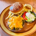 料理メニュー写真&nbsp;ハラペーニョチーズバーガー