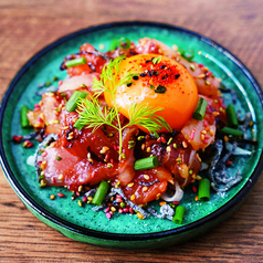 お魚と塩昆布の和風ユッケ