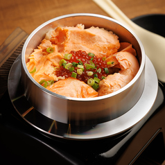 鮭いくら釜飯