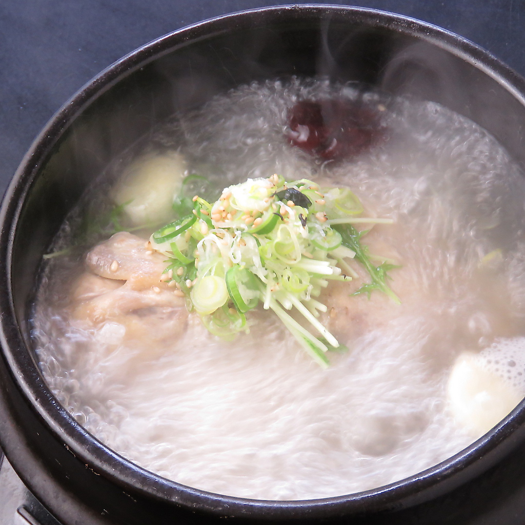 女性に人気の参鶏湯付きの女子会コースも大人気★ご家族連れにもオススメです♪