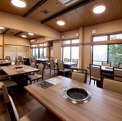 団体様もご利用しやすいお席ご用意しております！部活のお別れ会、宴会、親戚の集まり等幅広いシーンでご利用いただけます！