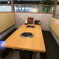 新設　テーブル席