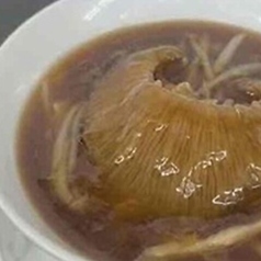 フカヒレ姿煮入りあんかけラーメン