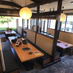 仕切りを外して大人数でもご利用出来ます。