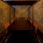 プライベートな空間の少人数様向け個室のご用意ございます。周りのを気にすることなくお寛ぎいただけます。デート・接待・女子会・合コン等におすすめのお席です。お得なクーポン各種ご用意ございますのでお気軽にお問い合わせください。